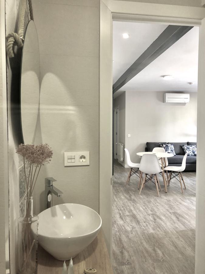 Plaza 5 Carabanchel Apartment Madrid Eksteriør billede