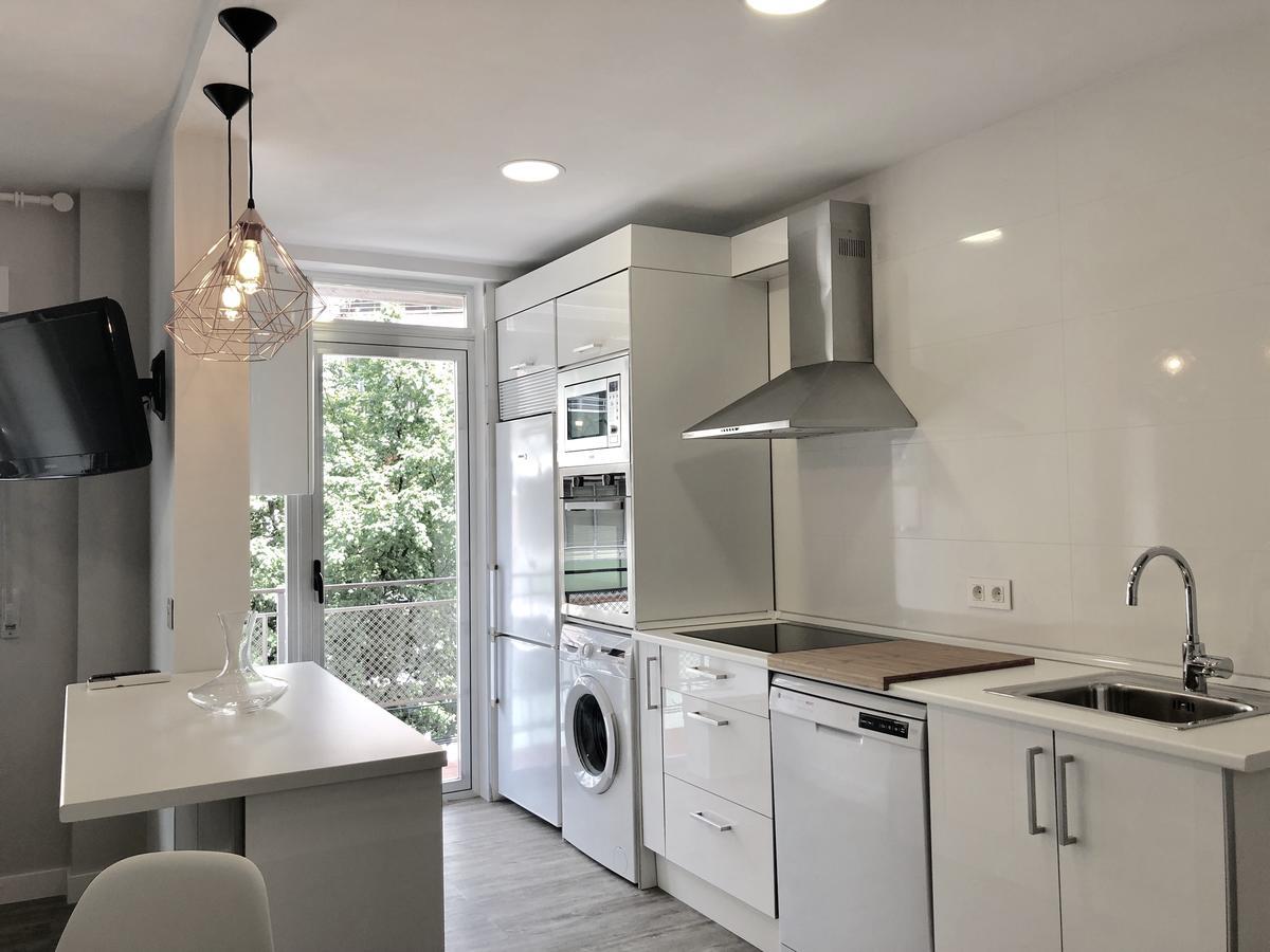 Plaza 5 Carabanchel Apartment Madrid Eksteriør billede